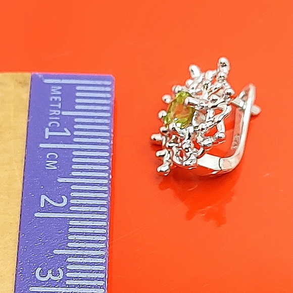 Natural Peridot 925‎ Sterling Silver Earrings - Picture 5 of 6